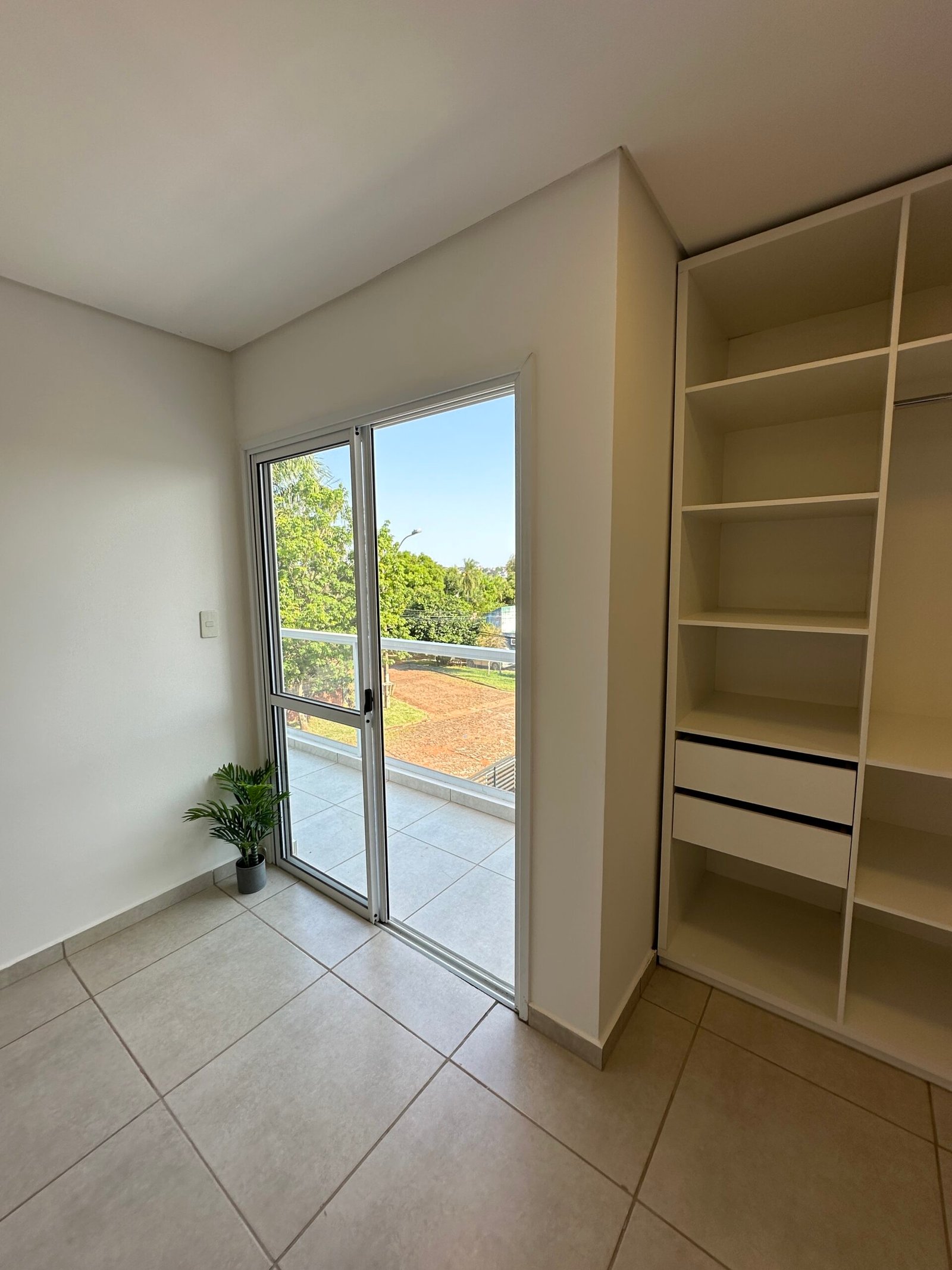 Dúplex Alta Gracia en el barrio San Pedro – Encarnación - Imagen 5