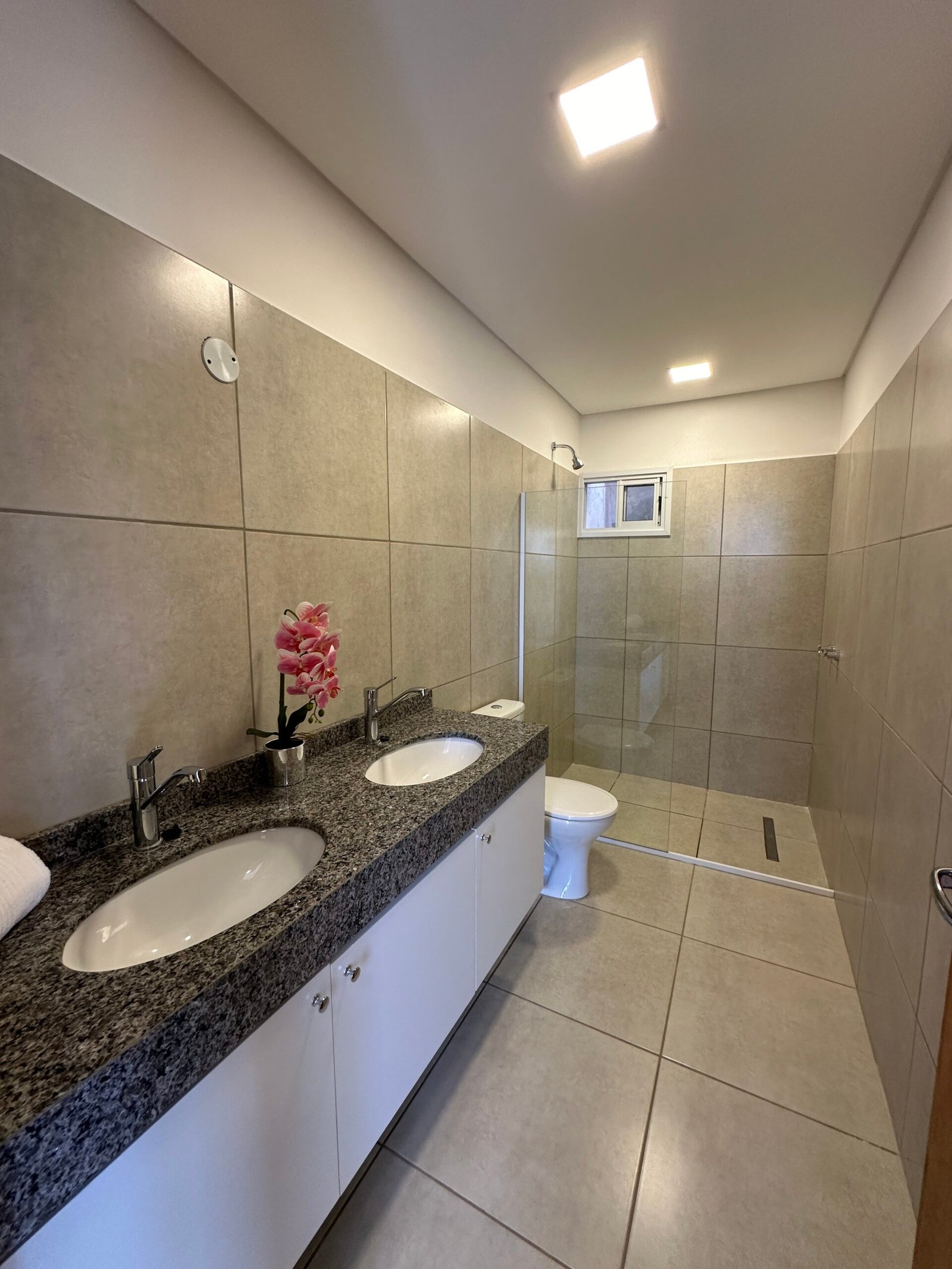 Dúplex Alta Gracia en el barrio San Pedro – Encarnación - Imagen 9