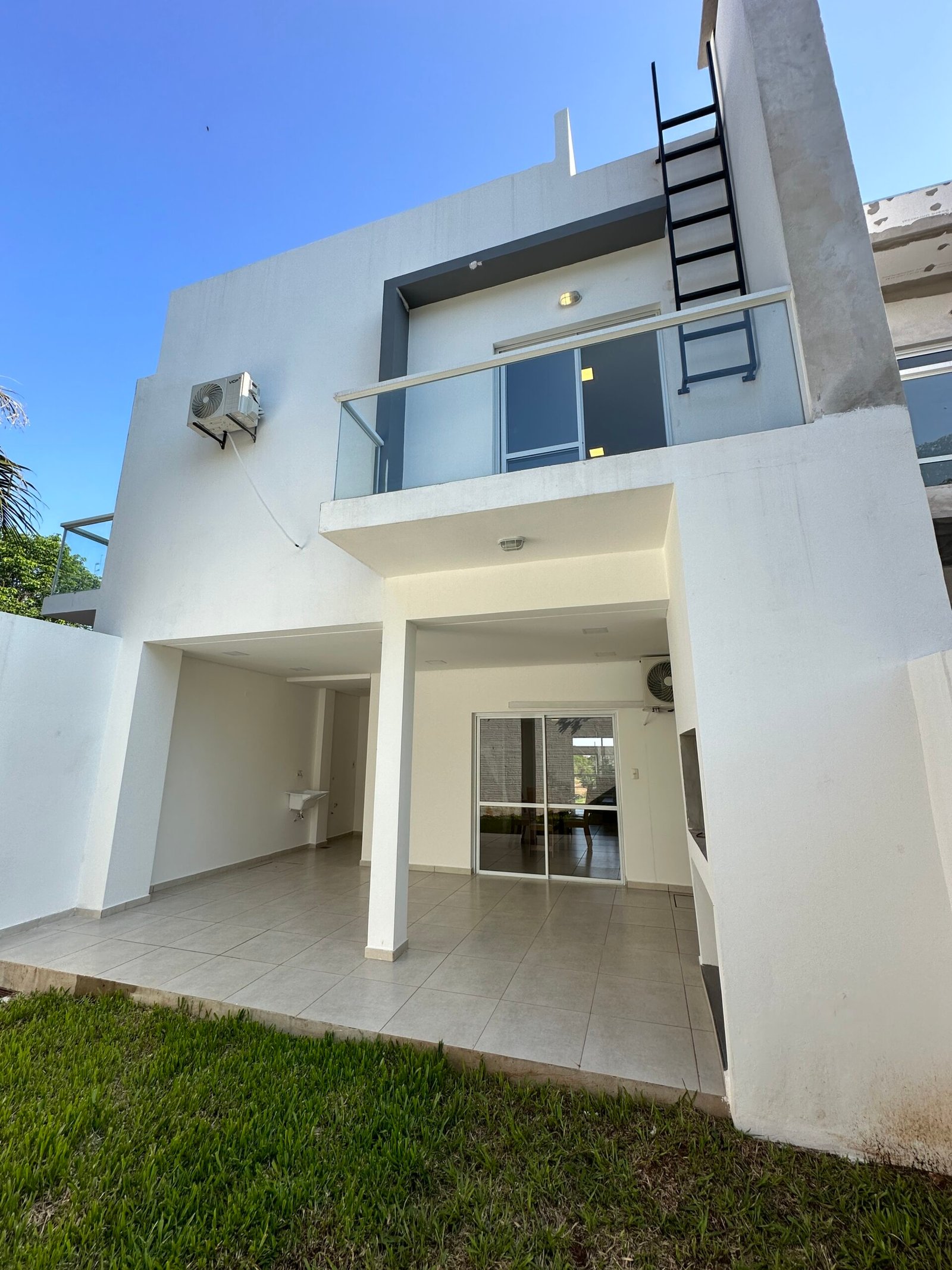 Dúplex Alta Gracia en el barrio San Pedro – Encarnación - Imagen 37