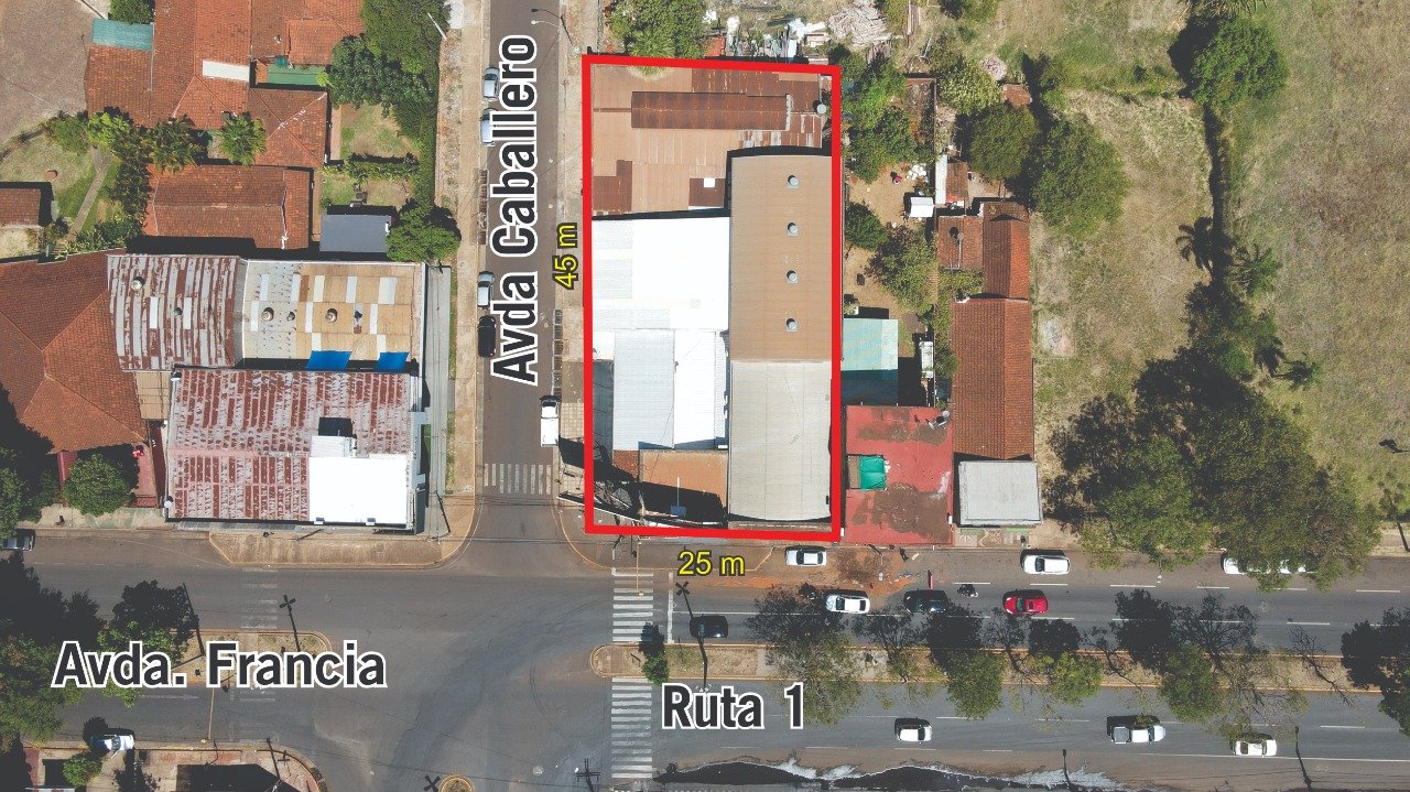 Terreno con edificación en esquina - Encarnación - Imagen 6