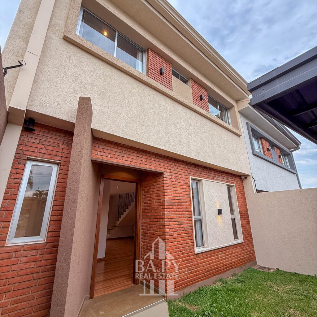 Duplex Inmigrantes - Encarnación